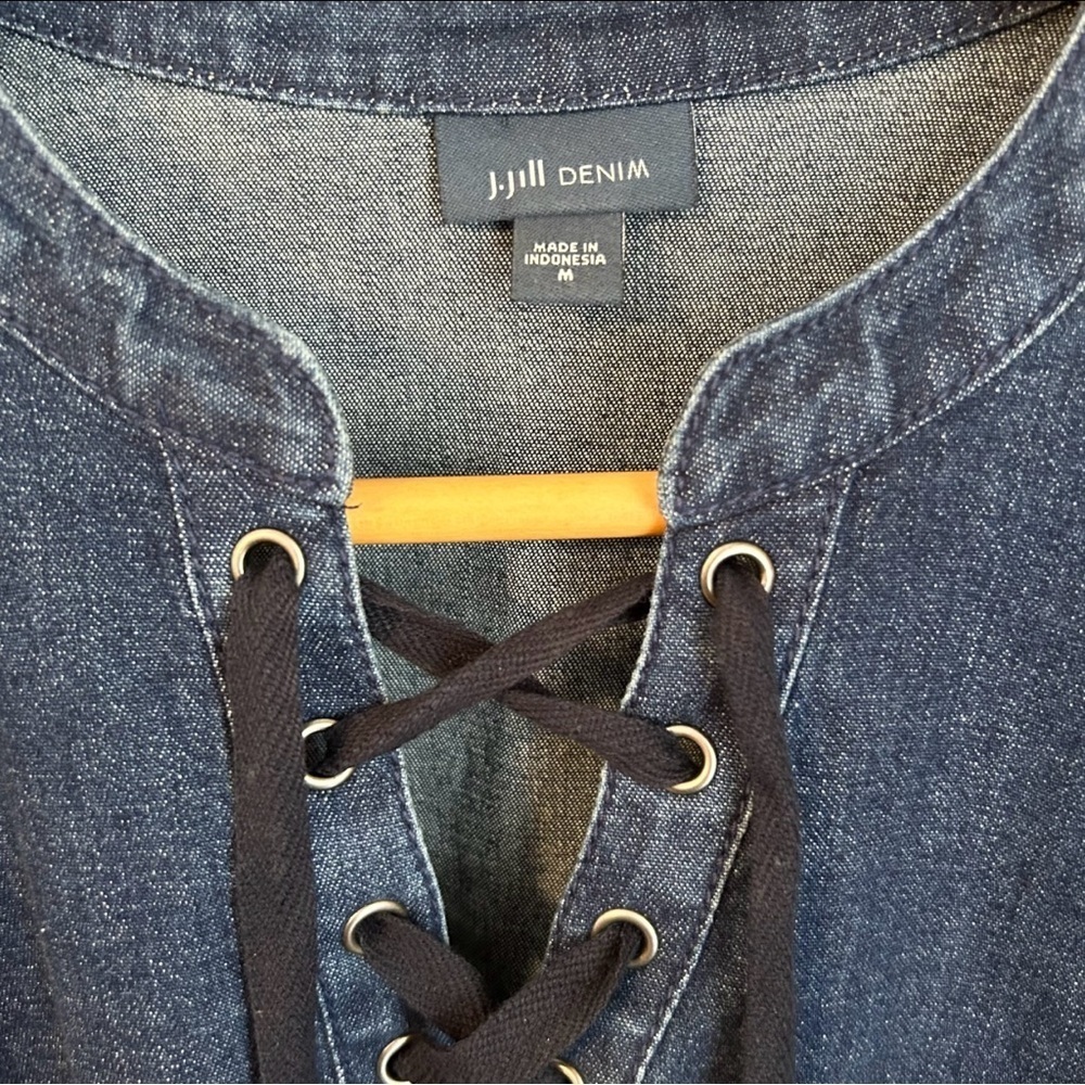 J.Jill Blue Denim Shift Dress Medium Raw Hem Lace-Up Neck 3/4 Sleeve Casual - Picture 3 of 8